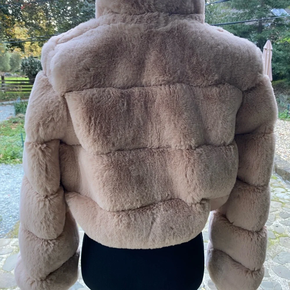 Soft Pink Fur Coat - Picture 5 of 9